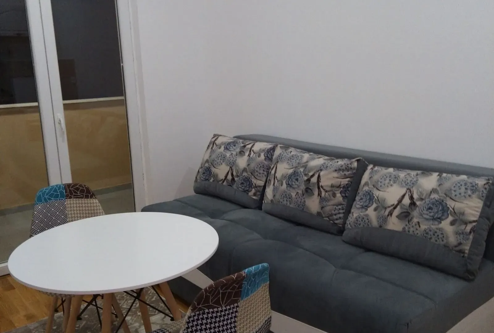 Izdavanje, stan, 27m², Tuški Put, Podgorica