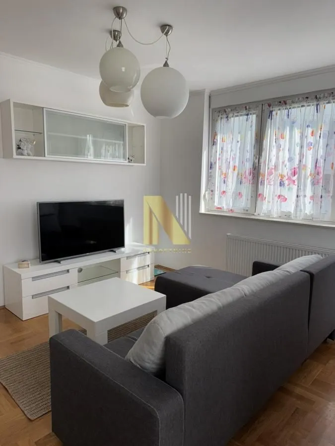 Izdavanje, dvosoban stan, 53m², Grbavica, Novi Sad Sve Podlokacije