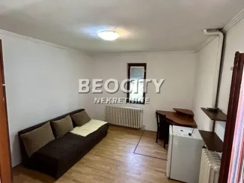 Izdavanje, stan, 20m², Centar, Novi Sad