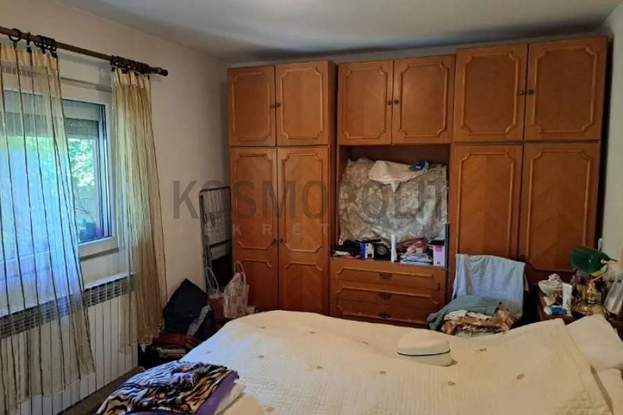 Prodaja, kuća, 130m², Mali Mokri Lug, Zvezdara Sve Podlokacije