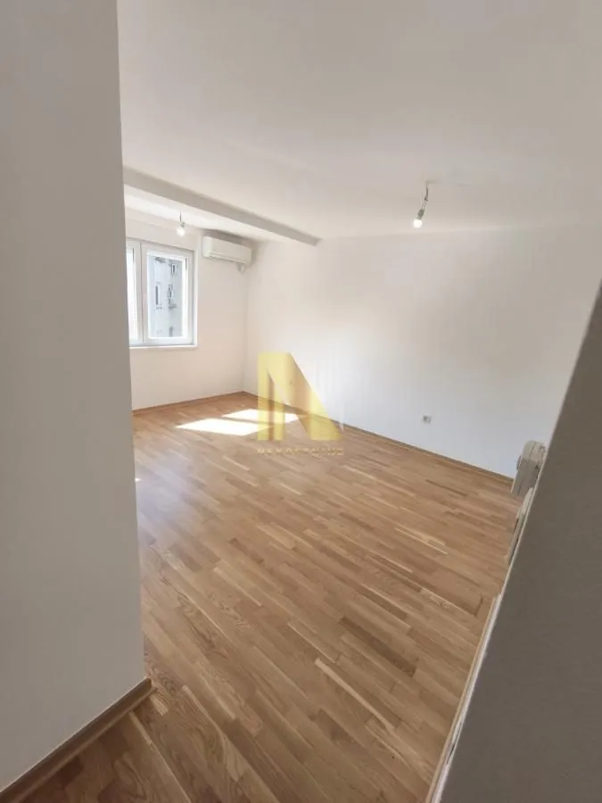 Prodaja, dvosoban stan, 40m², Detelinara, Novi Sad Sve Podlokacije
