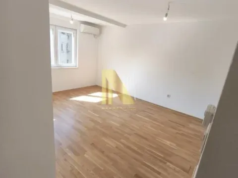 Prodaja, dvosoban stan, 40m², Detelinara, Novi Sad Sve Podlokacije - image 3