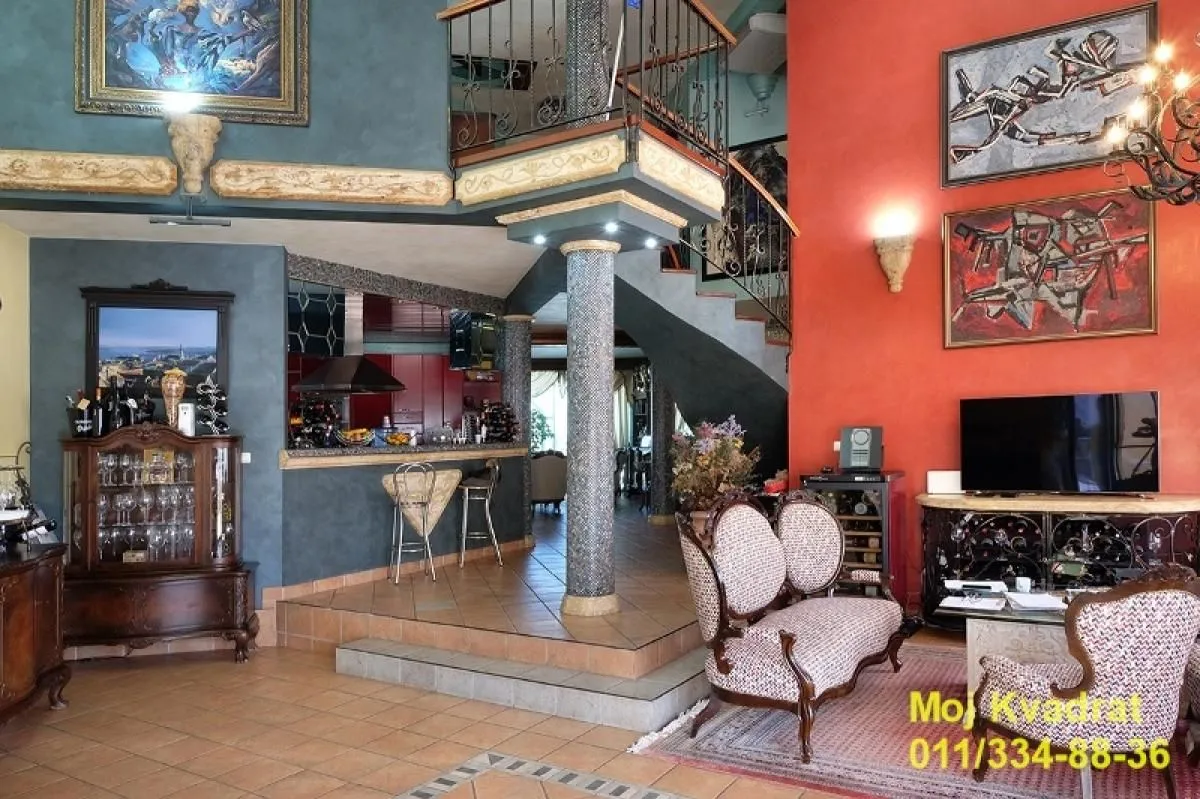 Prodaja, kuća, 765m², Zemun Sve Podlokacije, Beograd