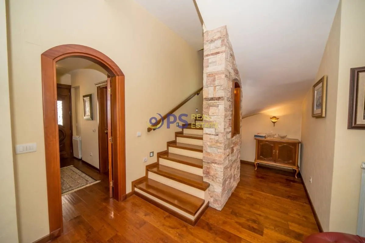 Prodaja, kuća, 169m², Cetinje, Crna Gora