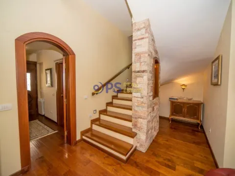 Prodaja, kuća, 169m², Cetinje, Crna Gora - image 9