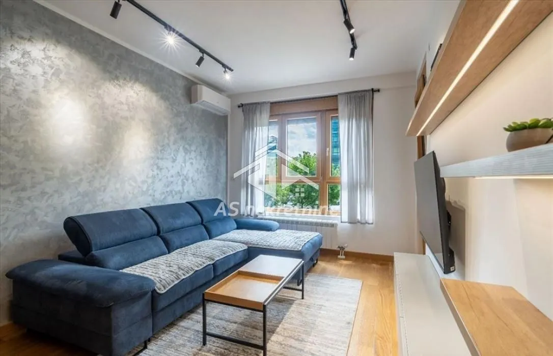 Izdavanje, dvosoban stan, 48m², Novi Beograd Blok 65, Novi Beograd Sve Podlokacije
