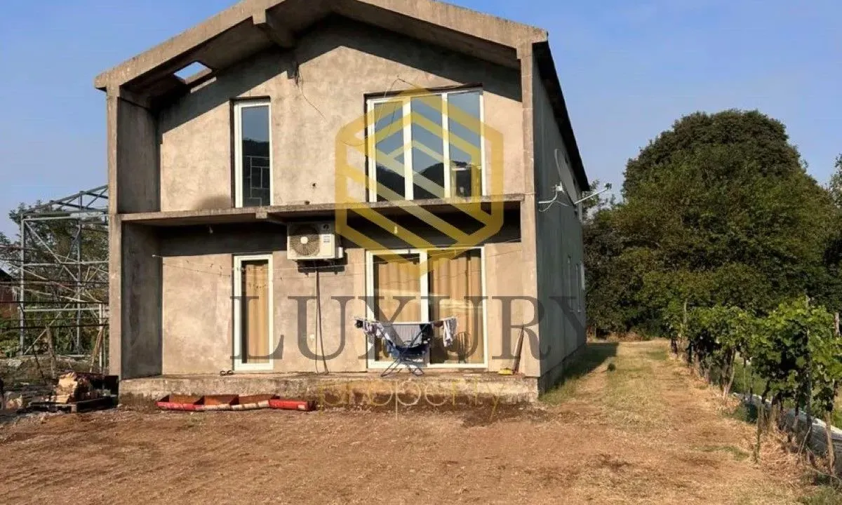 Sale, house, 200m², Donji Kokoti, Podgorica