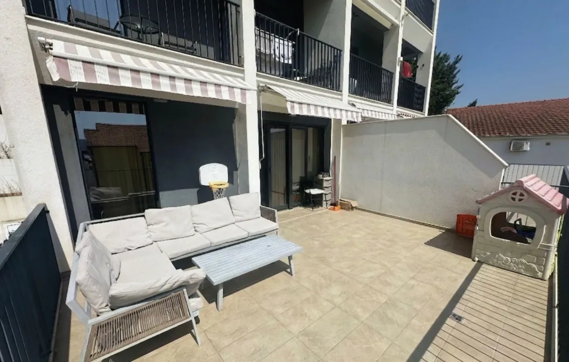 Prodaja, trosoban stan, 63m², Kalimanj, Tivat
