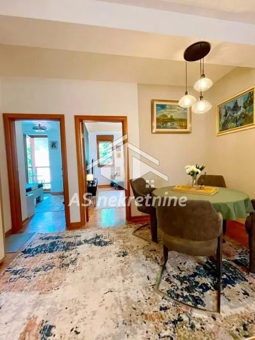 Izdavanje, dvosoban stan, 53m², Kalenić Pijaca, Vračar Sve Podlokacije