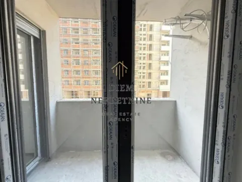 Prodaja, stan, 43m², Stari Aerodrom, Podgorica - image 5