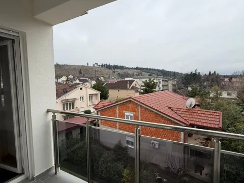 Rent, one bedroom apartment, 39m², Zagorič, Podgorica - image 10