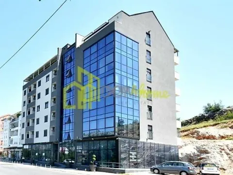 Izdavanje, dvosoban stan, 62m2, Vezirov Most, Podgorica Izdavanje, dvosoban stan, 62m2, Vezirov Most, Podgorica