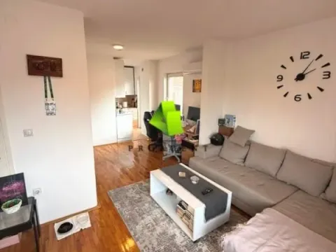 Sale, two bedroom apartment, 47m², Pantelej, Niš