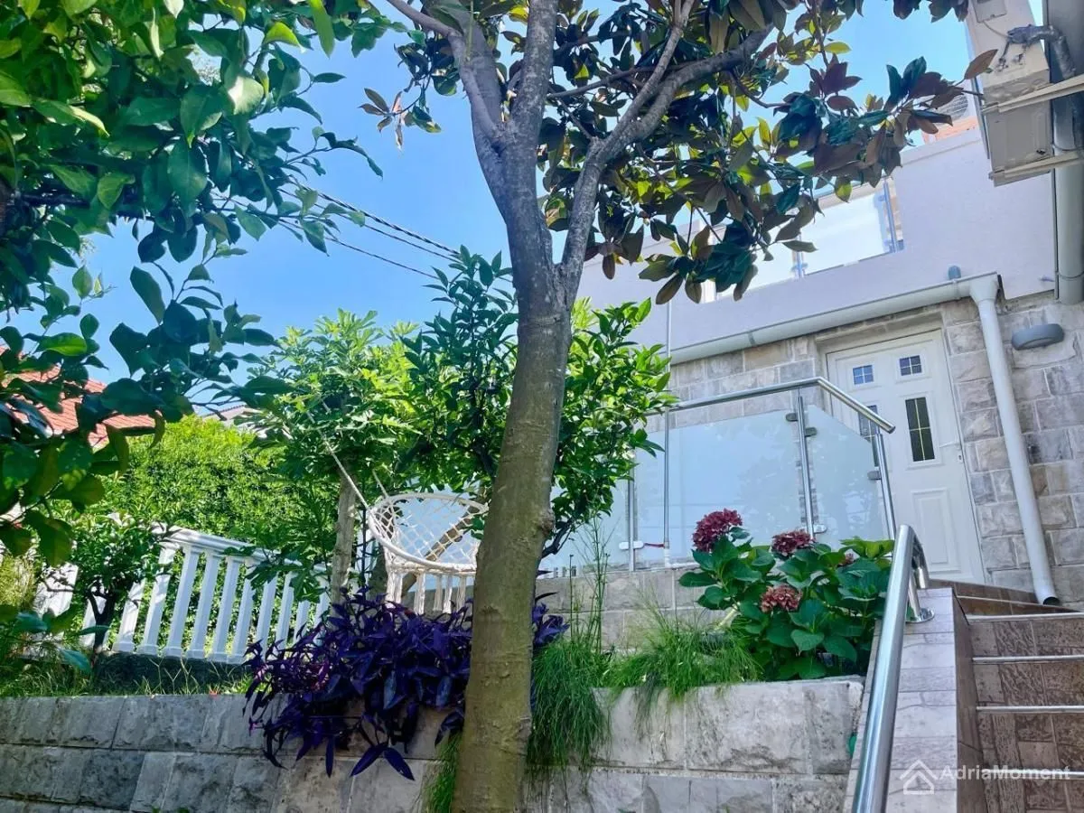 Prodaja, kuća, 118m², Krašići, Tivat