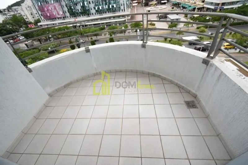 Izdavanje, trosoban stan, 117m², Preko Morače, Podgorica