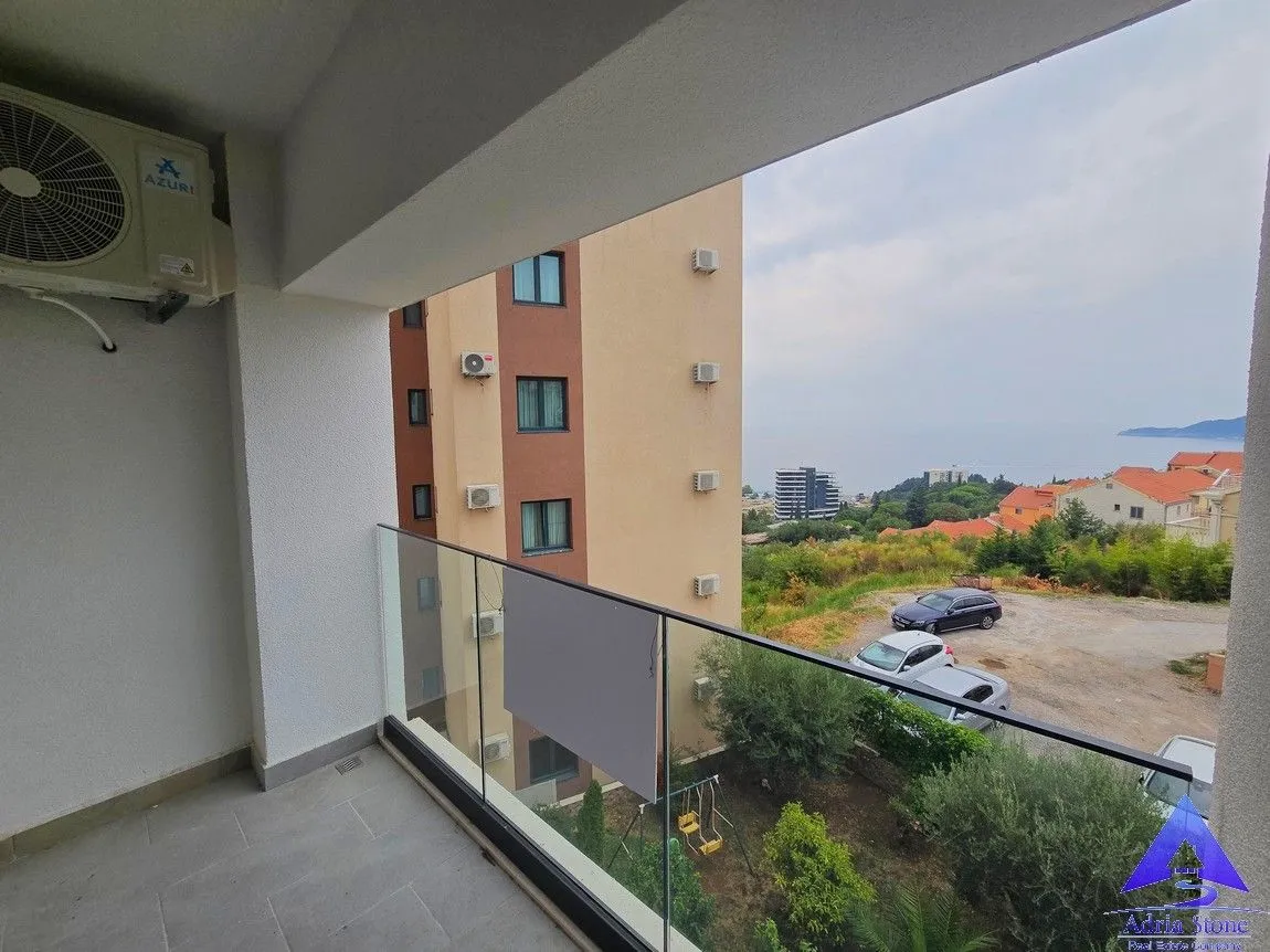 Sale, one bedroom apartment, 43m², Bečići, Budva
