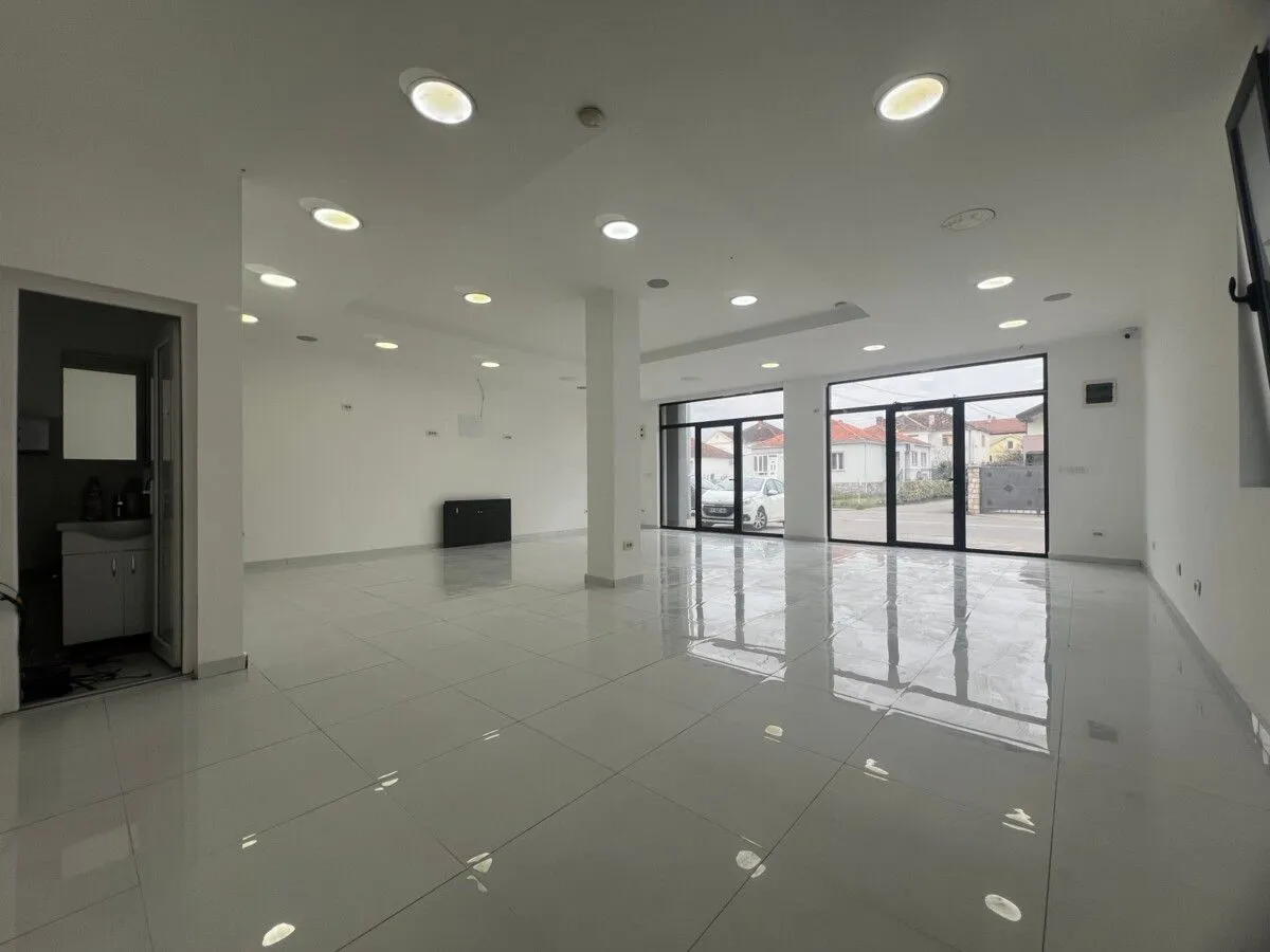 Rent, office space, 90m², Masline, Podgorica