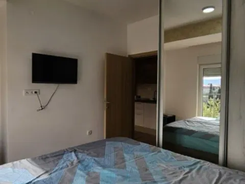 Izdavanje, jednosoban stan, 54m², Centar, Podgorica - image 7