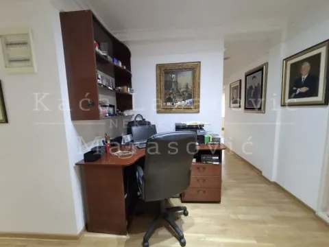 Prodaja, četvorosoban stan, 148m², Voždovac Sve Podlokacije, Beograd - image 11