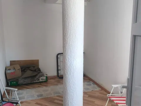 Prodaja, jednosoban stan, 85m², Lazi, Budva - image 9