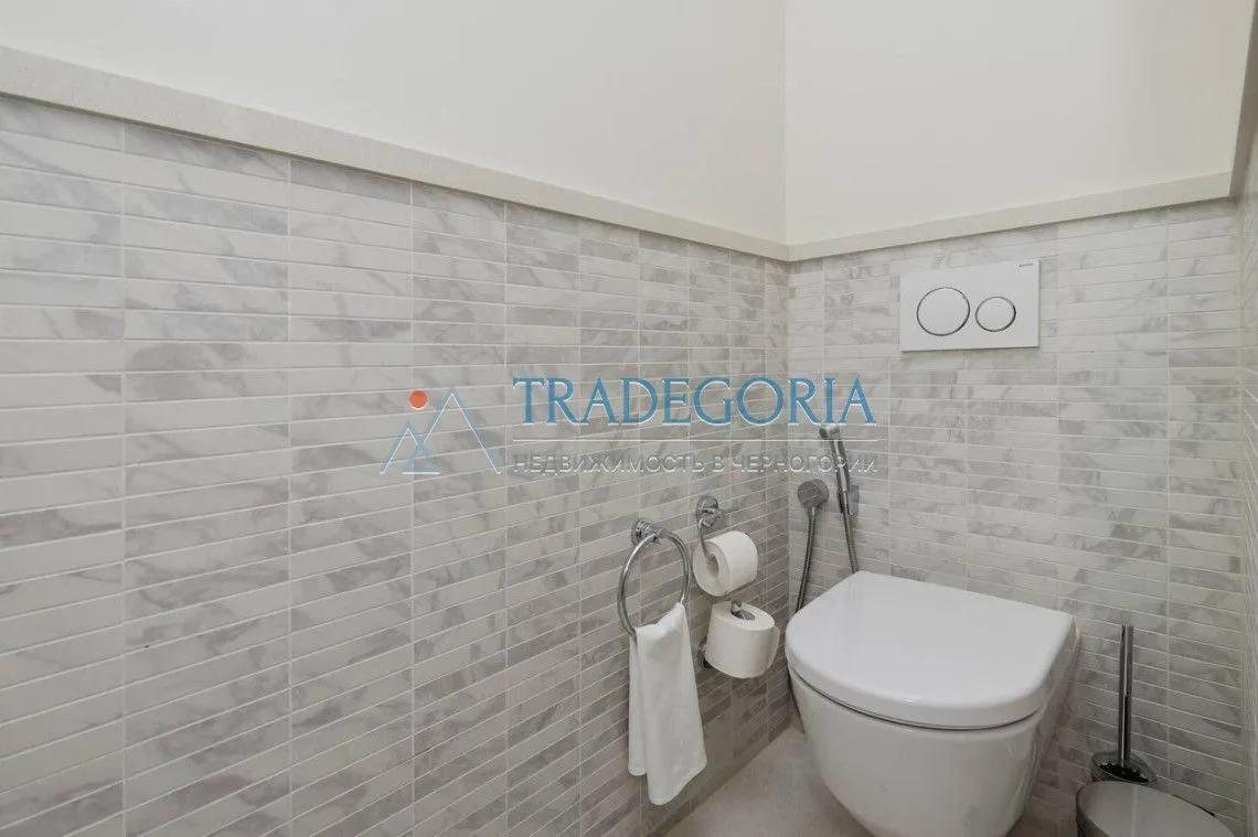 Prodaja, trosoban stan, 192m², Tivat, Crna Gora