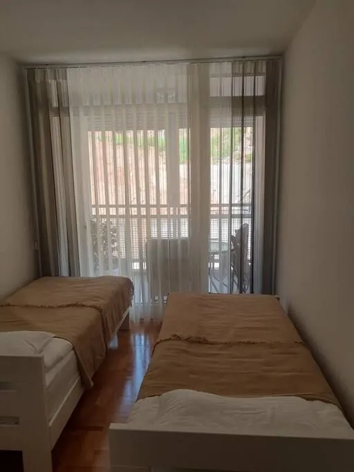 Rent, two bedroom apartment, 72m², Dubovica, Budva
