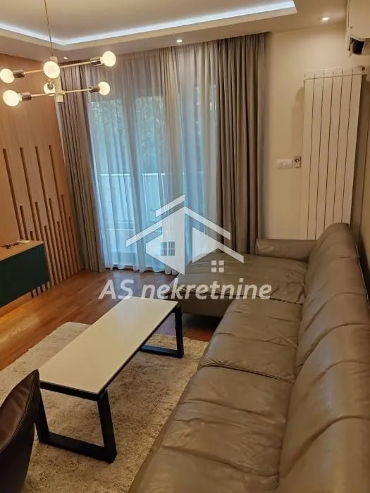 Rent, three bedroom apartment, 77m², Crveni Krst, Beograd