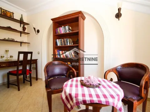 Izdavanje, kuća, 200m², Donja Gorica, Podgorica - image 24