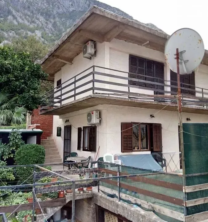 Prodaja, kuća, 100m², Ljuta, Kotor