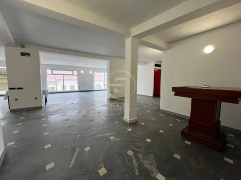 Izdavanje, poslovni prostor, 142m², Rotkvarija, Novi Sad Sve Podlokacije - image 7