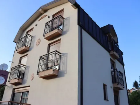 Sale, five bedroom apartment, 200m², Centar, Kolašin - image 11