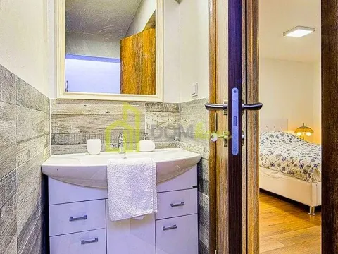 Izdavanje, jednosoban stan, 30m², Budva, Crna Gora - image 2