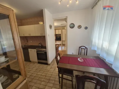 Izdavanje, jednosoban stan, 47m², Bulevar Oslobodjenja, Novi Sad Sve Podlokacije - image 5