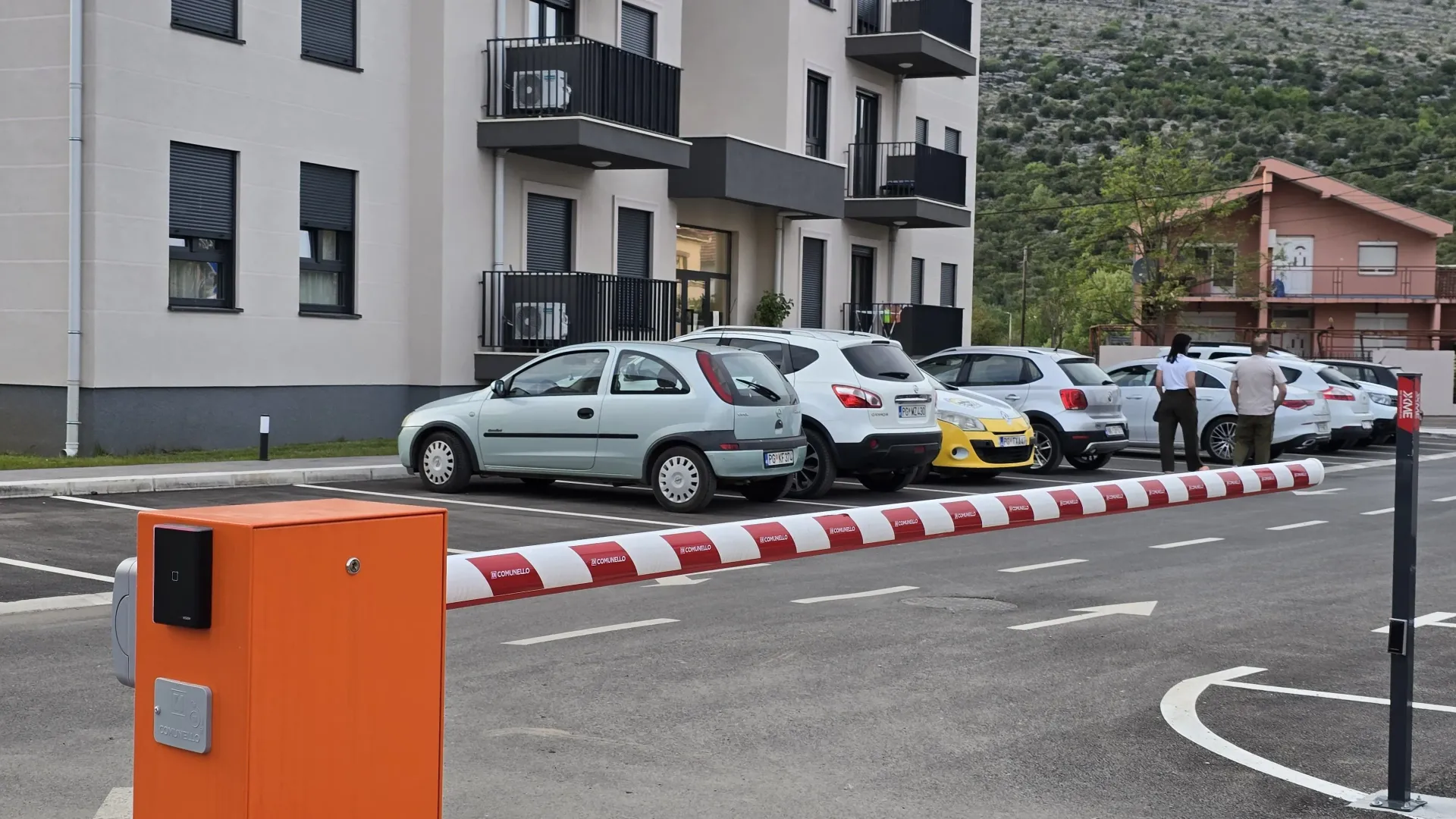 Izdavanje, jednosoban stan, 42m², Tološi, Podgorica