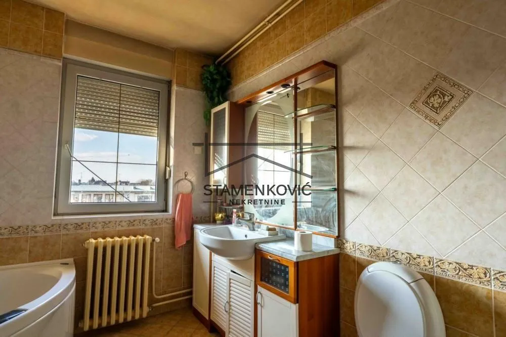 Prodaja, četvorosoban stan, 179m², Kej, Novi Sad Sve Podlokacije