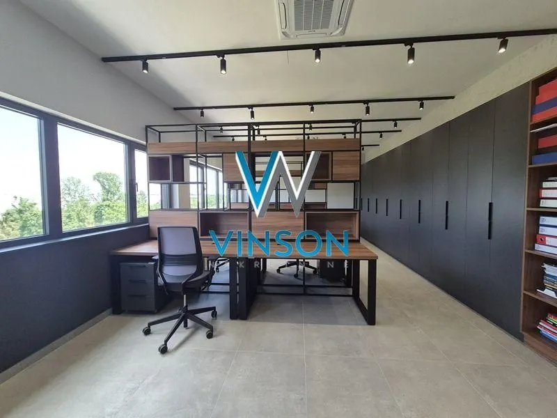 Rent, office space, 230m², Železnička Stanica, Novi Sad Sve Podlokacije