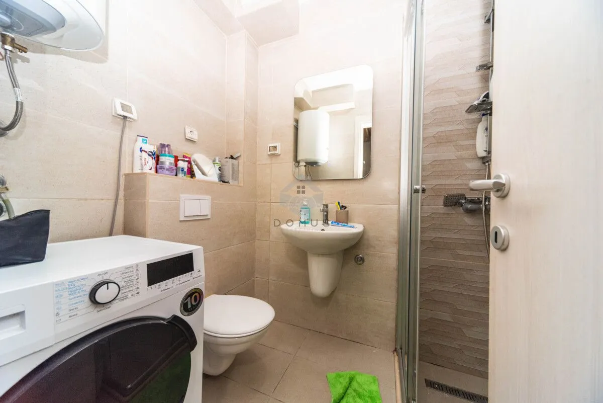 Prodaja, jednosoban stan, 52m², Tološi, Podgorica