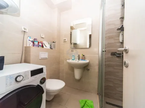 Sale, one bedroom apartment, 52m², Tološi, Podgorica - image 10