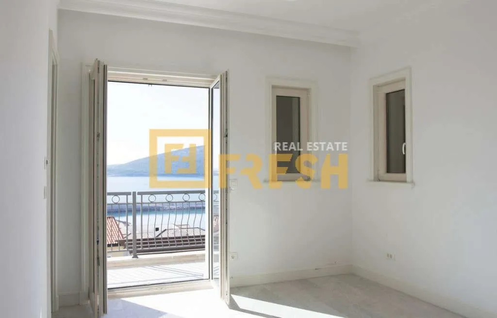 Prodaja, kuća, 253m², Tivat, Crna Gora
