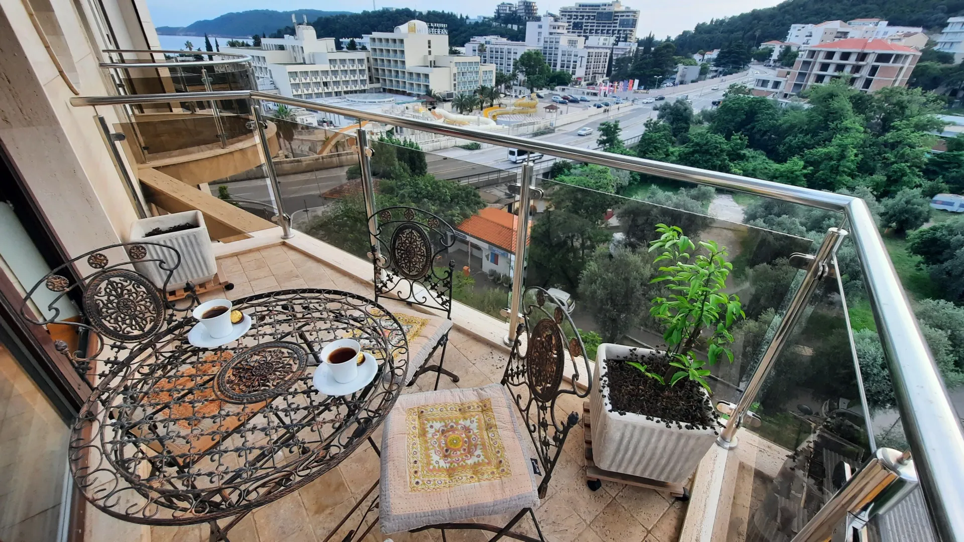 Izdavanje, jednosoban stan, 43m², Boreti, Budva