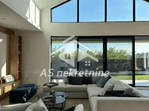 Sale, house, 230m², Vrčin, Grocka - image 6