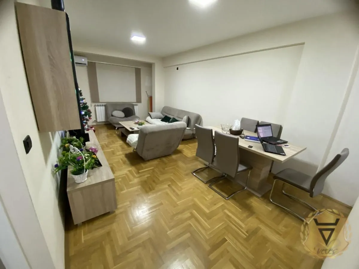 Izdavanje, dvosoban stan, 50m², Veljko Vlahović, Voždovac Sve Podlokacije