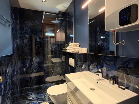Sale, two bedroom apartment, 75m², Rafailovići, Budva - image 15