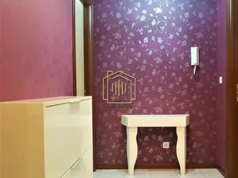 Prodaja, dvosoban stan, 92m², City Kvart, Podgorica - image 2