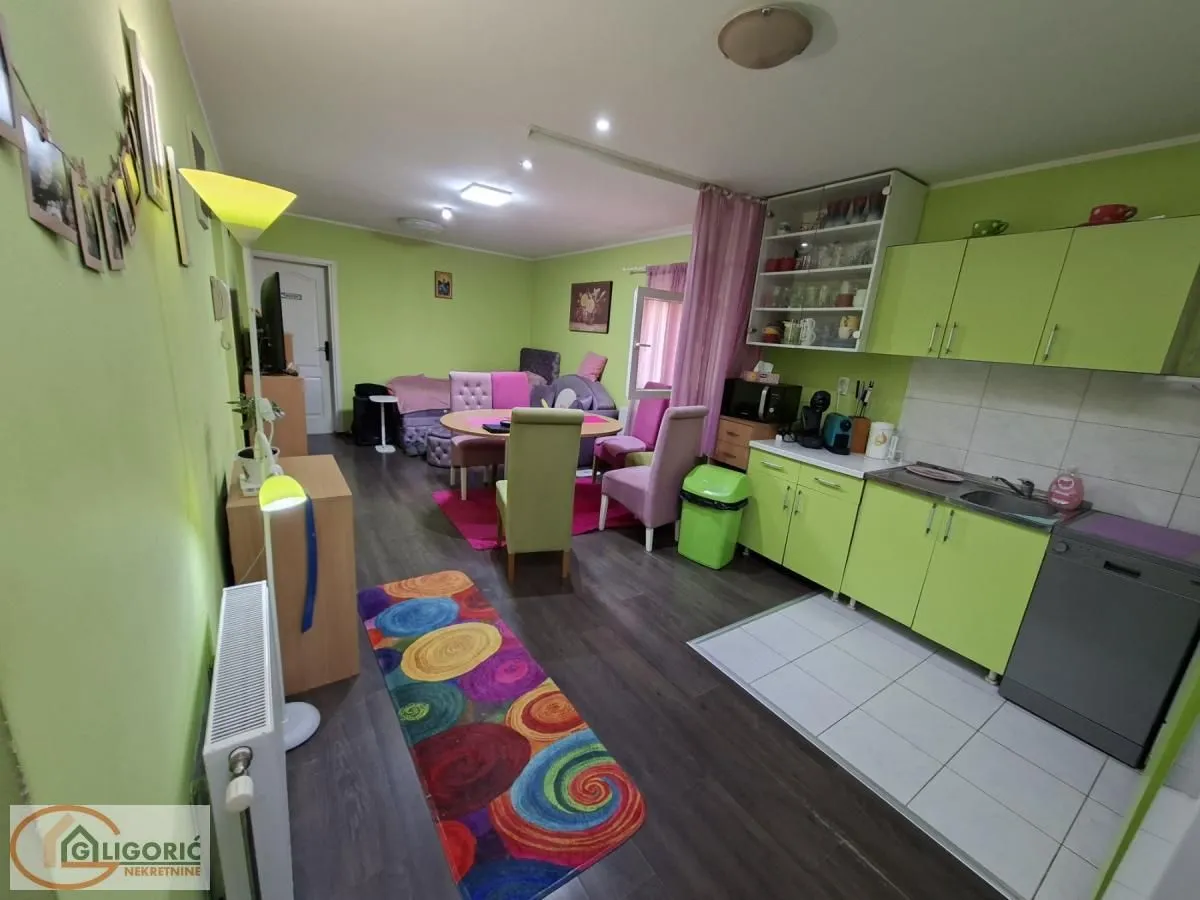 Prodaja, četvorosoban stan, 82m², Gornji Grad Margita, Pančevo