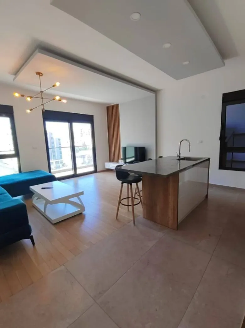 Sale, two bedroom apartment, 70m², Bečići, Budva