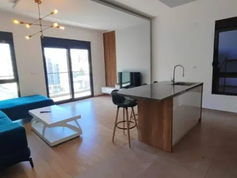 Sale, two bedroom apartment, 70m², Bečići, Budva - image 6