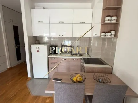 Sale, studio apartment, 38m², City Kvart, Podgorica - image 2