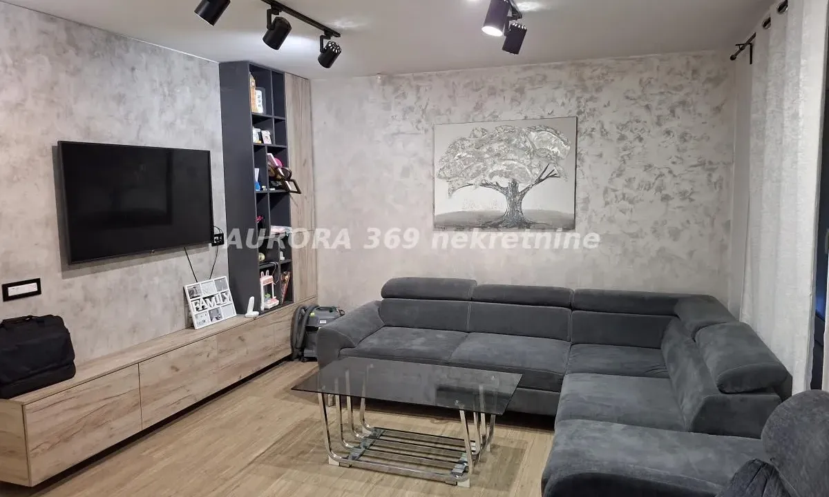 Prodaja, kuća, 80m², Sremska Kamenica, Petrovaradin