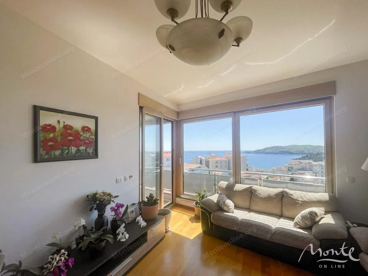 Sale, three bedroom apartment, 98m², Bečići, Budva
